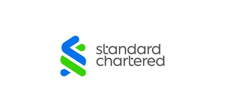 Principal, FX Trader at Standard Chartered Bank